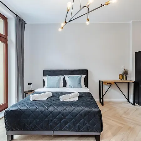 Apartment Very Berry - Piekary 13b - Apartmenty Stare Miasto, Self Check In 24h!